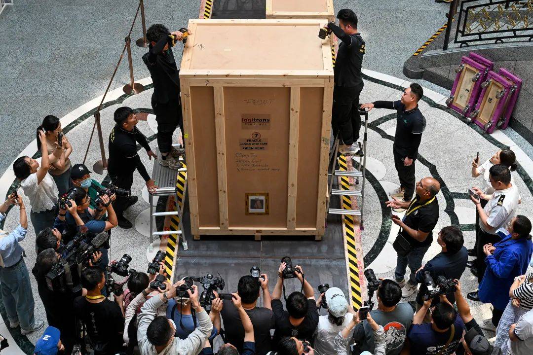 海南新闻:香港开奖结果历史记录-法老巨像和“绿脸棺”在上博开箱，现场视频→                