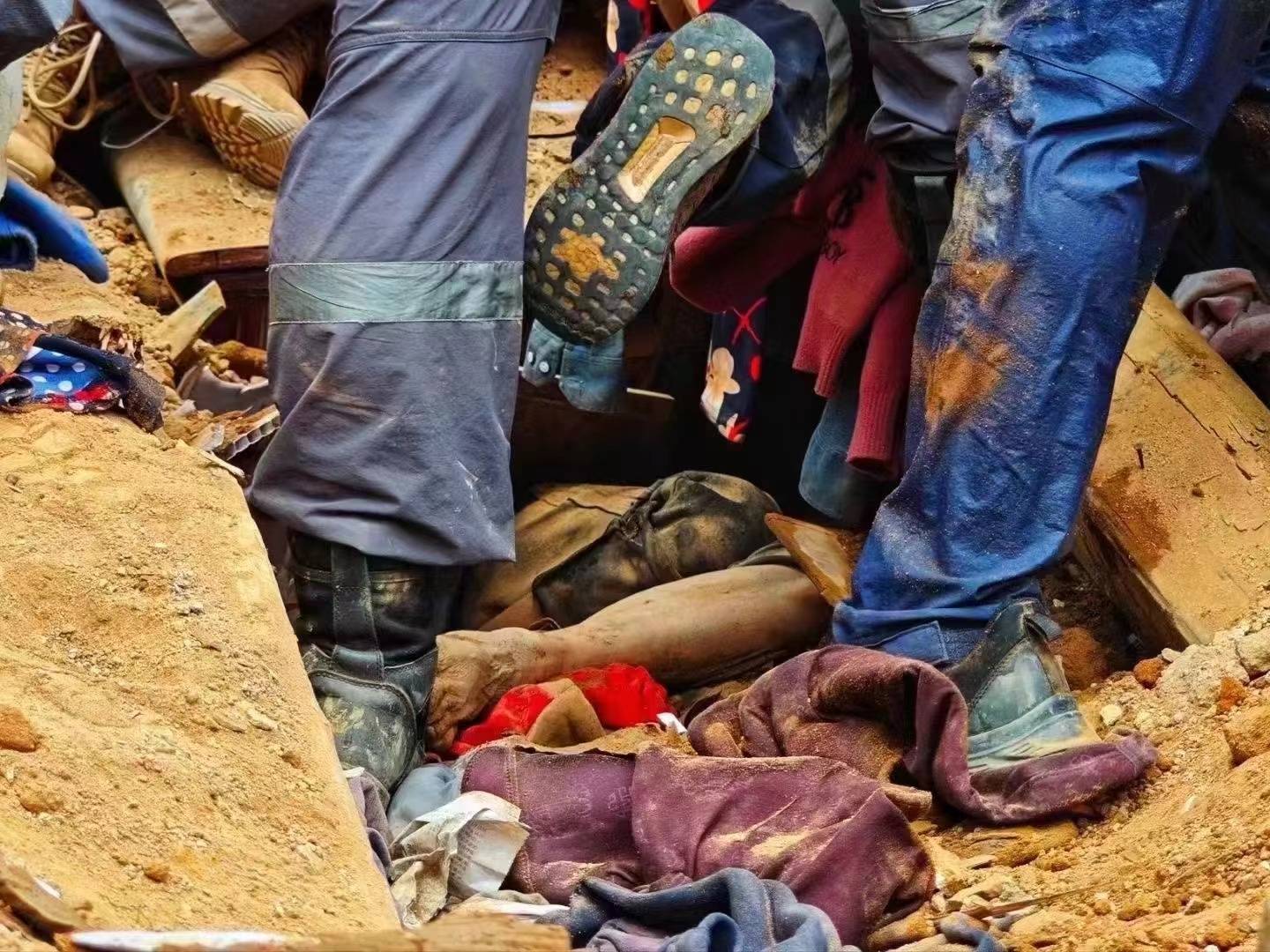 ✨【2024香港最准资料】✨-救援队员讲述梅州：被埋40小时老人获救，已转移至医院                