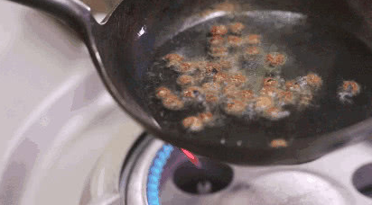 土豆丝不要再炒了，不用下锅炒就能做出一道美味的菜！