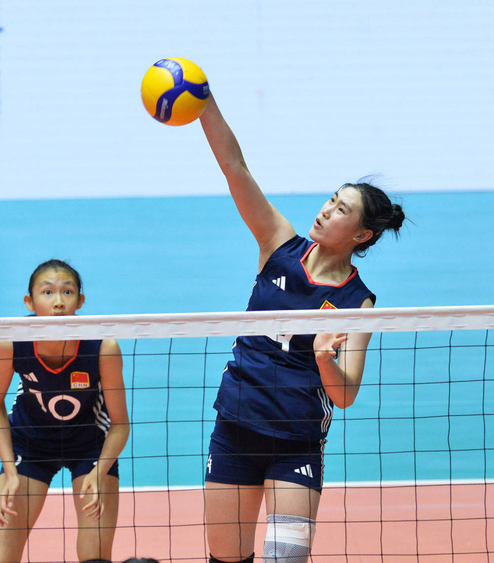 U18女排亚锦赛：中国队时隔19年再度夺冠                