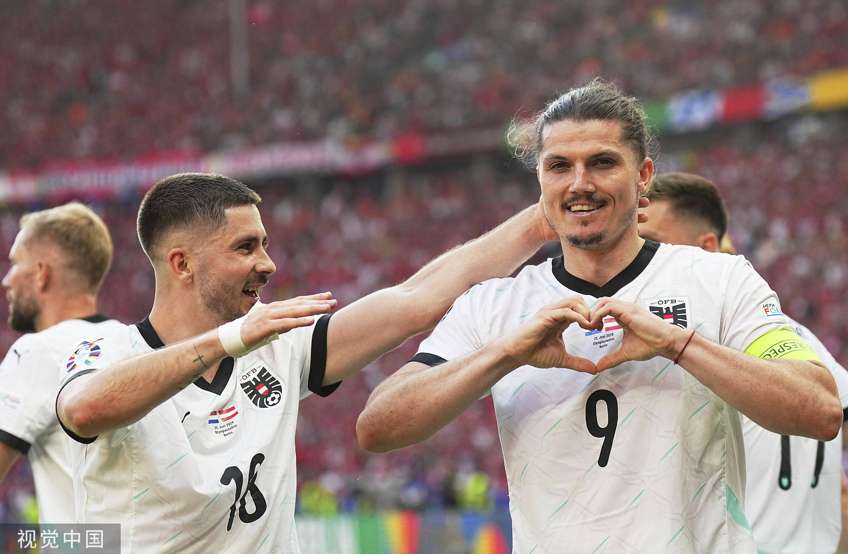 欧洲杯-马伦攻入历史最快乌龙球 奥地利3-2荷兰头名出线                