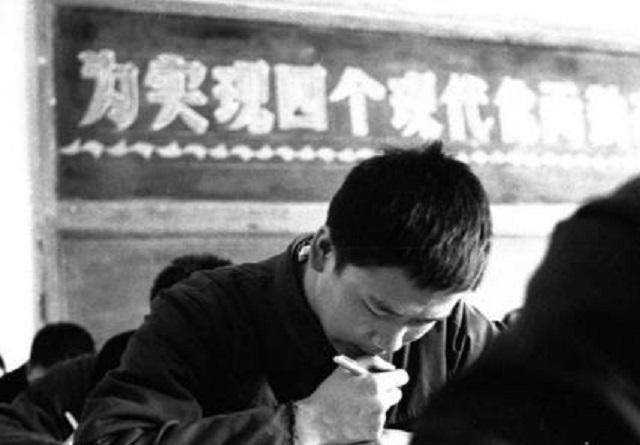 1977年理科状元：31岁参加高考，5毛钱改变命运，毕业后去哪了？