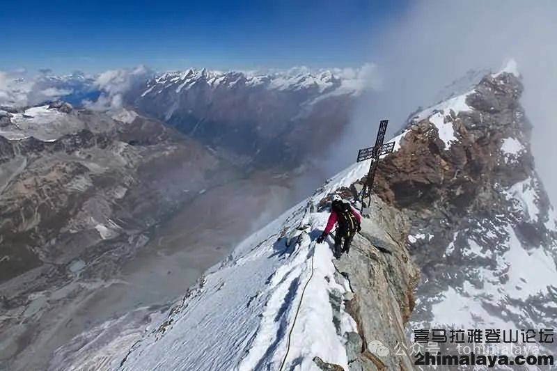 [瑞士/意大利]Filip Babicz极速攀登马特洪峰四条山脊线路，7小时43分                