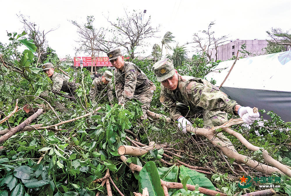 超强台风“摩羯”造成严重灾害，南部战区组织官兵和民兵全力抢险救灾                