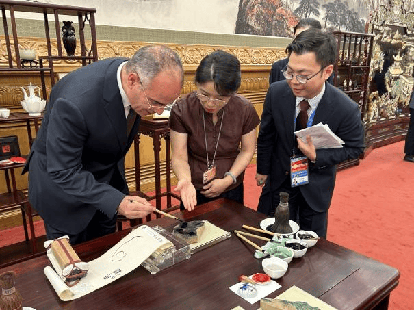 北京非遗讲述“真实亲诚”的中非友谊故事                