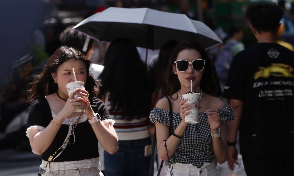 图片新闻|中秋小长假 热门景点人气旺                