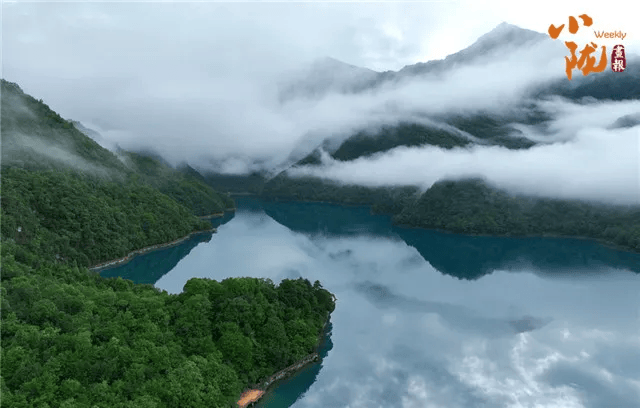 陇南文县天池：烟雨蒙蒙 美景如画                