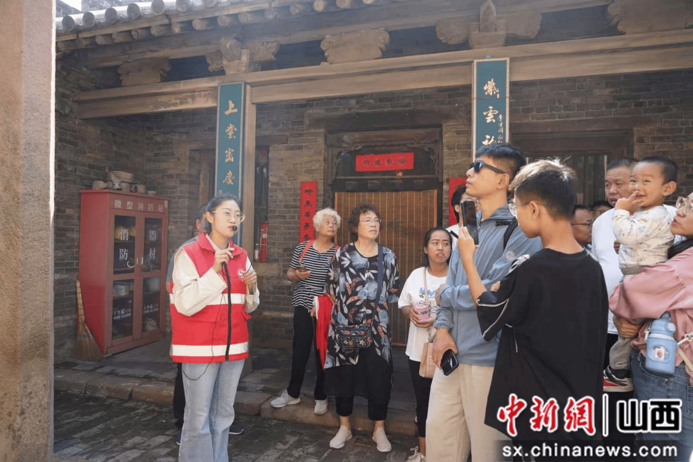 中秋假期山西长子崇庆寺迎来客流高峰                