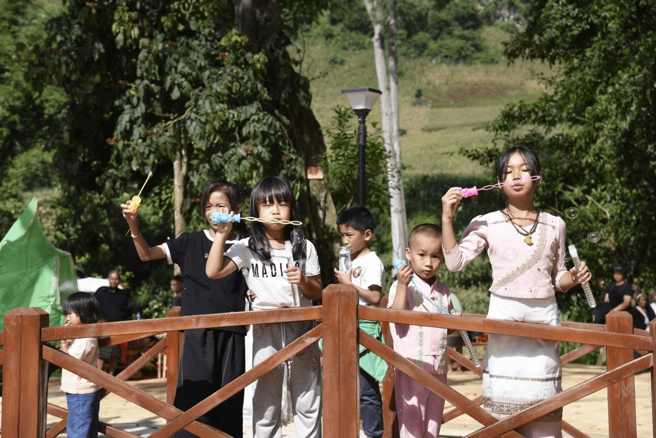 沿着边境看中国 | 云南孟连允软：一半人间烟火 一半幸福故事                