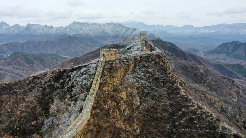 图集｜北方降雪氛围感拉满，多地初雪素裹银装                