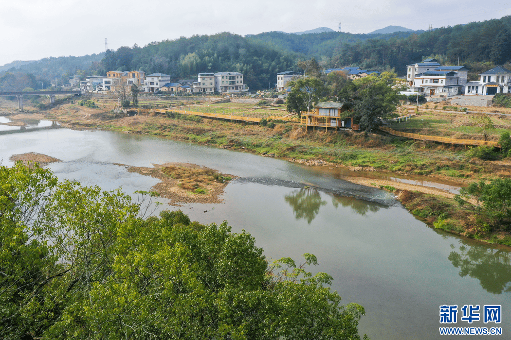 “飞阅”中国｜福建长汀：绿水青山带笑颜                